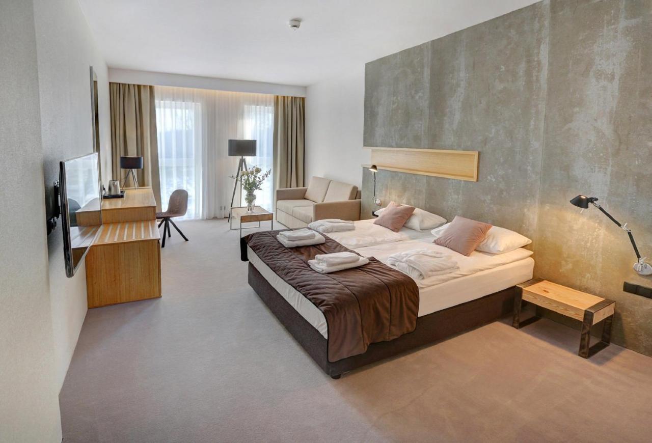 Folwark 4* Łochów